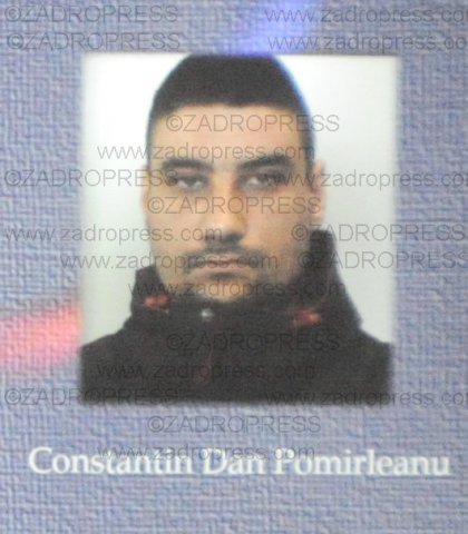 arrestoxbramucciSORIANO1 -  
 
 
 
Dalle prime ore della mattina di ieri 04 gennaio, i Carabinieri del Comando Provinciale di Viterbo sono impegnati nell’esecuzione di due ulteriori ordinanze di custodia cautelare emesse dal G.I.P. del Tribunale di Viterbo, su proposta della Procura della Repubblica, nei confronti di altrettanti soggetti che, in concorso con gli altri indagati già individuati quali responsabili dell’omicidio, sono anch’essi gravemente indiziati del delitto di omicidio volontario.
Si ricorderà che, oramai più di un anno fa, il 7 agosto 2022, era stato rinvenuto il cadavere di Salvatore Bramucci, ucciso con diversi colpi di pistola, alle prime luci dell’alba, dopo essere appena uscito dalla sua abitazione.
Dalle prime ore della mattina di ieri 04 gennaio, i Carabinieri del Comando Provinciale di Viterbo sono impegnati nell’esecuzione di due ulteriori ordinanze di custodia cautelare emesse dal G.I.P. del Tribunale di Viterbo, su proposta della Procura della Repubblica, nei confronti di altrettanti soggetti che, in concorso con gli altri indagati già individuati quali responsabili dell’omicidio, sono anch’essi gravemente indiziati del delitto di omicidio volontario.
Si ricorderà che, oramai più di un anno fa, il 7 agosto 2022, era stato rinvenuto il cadavere di Salvatore Bramucci, ucciso con diversi colpi di pistola, alle prime luci dell’alba, dopo essere appena uscito dalla sua abitazione.
Le indagini, coordinate dalla Procura della Repubblica di Viterbo,avevano subito evidenziato che il fatto di sangue era stato studiato in ogni minimo dettaglio grazie ad accurati sopralluoghi sul luogo dell’omicidio ed all’attento studio delle abitudini della vittima.
Nella prima fase delle indagini si era accertatala presenza di un gruppo di fuoco di tre persone che, a bordo di due autovetture, una delle quali risultata rubata alcuni mesi prima, avevano raggiunto la località rurale di Acquafredda-Basso della Campana, dove avevano atteso l’uscita dalla propria abitazione della vittima, bloccandole la strada e freddandola con sei colpi in diverse parti del corpo che ne provocavano la morte immediata.
Dopo appena un mese dal grave delitto, la Procura di Viterbo aveva richiesto l’emissione dei primi provvedimenti cautelari a carico di due Italiani, residenti nella periferia est della Capitale, provvedimento tuttora in essere e, per uno di loro, confermato anche dal Tribunale per il Riesame di Roma.
I successivi approfondimenti investigativiavevano consentito di comprendere che il “gruppo di fuoco” si era mosso sulla base di precise indicazioni fornite da una donna, interna al contesto familiare della vittima, che aveva preso parte alla pianificazione dell’azione omicidiaria fin dall’inizio della sua ideazione portando, ad ottobre 2022, al suo arresto disposto dal G.I.P. di Viterbo su proposta della locale Procura della Repubblica.
Nello scorso mese di settembre, a cadere è stata l’ideatrice dell’assassinio, legata alla vittima da stretto vincolo familiare, nonché fonte delle informazioni necessarie al gruppo di fuoco per l’esecuzione della condanna a morte del pregiudicato sorianese.
L’ultimo atto si concretizza oggi con l’esecuzione dei provvedimenti cautelari a carico degli ultimi due indagati, uno dei quali compreso nella cerchia familiare della vittima mentre il secondo vicino agli altri esecutori materiali già identificati ed arrestati nelle prime battute delle indagini. A carico dei due destinatari della misura custodiale, rispettivamente in carcere ed agli arresti domiciliari con braccialetto elettronico, sono emersi elementi che li collocano a pieno titolo, al pari degli altri indagati. Il primo degli odierni arrestati, appartenente al nucleo familiare del defunto, ha compartecipato al reclutamento del gruppo di fuoco ed alla pianificazione occupandosi anche della distribuzione dei compensi agli esecutori materiali.
Il secondo arrestato, vicino agli altri due arrestati ritenuti tra color che hanno premuto il grilletto, ha partecipato fattivamente anch’esso alla fase preparatoria sino a poche ore prima del fatto di sangue venendo, di fatto, pienamente coinvolto nell’omicidio.
I fatti oggetto del procedimento penale de quo risultano avere una particolare rilevanza pubblica.
Infine, si ritiene opportuno richiamare il principio giuridico secondo il quale: <<Il soggetto indagato è persona nei cui confronti vengono fatte indagini durante lo svolgimento dell’azione penale; nel sistema penale italiano la presunzione di innocenza, art 27 Costituzione, è tale fino al terzo grado di giudizio e la persona indagata non è considerata colpevole fino alla condanna definitiva>>.
Le indagini, coordinate dalla Procura della Repubblica di Viterbo,avevano subito evidenziato che il fatto di sangue era stato studiato in ogni minimo dettaglio grazie ad accurati sopralluoghi sul luogo dell’omicidio ed all’attento studio delle abitudini della vittima.
Nella prima fase delle indagini si era accertatala presenza di un gruppo di fuoco di tre persone che, a bordo di due autovetture, una delle quali risultata rubata alcuni mesi prima, avevano raggiunto la località rurale di Acquafredda-Basso della Campana, dove avevano atteso l’uscita dalla propria abitazione della vittima, bloccandole la strada e freddandola con sei colpi in diverse parti del corpo che ne provocavano la morte immediata.
Dopo appena un mese dal grave delitto, la Procura di Viterbo aveva richiesto l’emissione dei primi provvedimenti cautelari a carico di due Italiani, residenti nella periferia est della Capitale, provvedimento tuttora in essere e, per uno di loro, confermato anche dal Tribunale per il Riesame di Roma.
I successivi approfondimenti investigativiavevano consentito di comprendere che il “gruppo di fuoco” si era mosso sulla base di precise indicazioni fornite da una donna, interna al contesto familiare della vittima, che aveva preso parte alla pianificazione dell’azione omicidiaria fin dall’inizio della sua ideazione portando, ad ottobre 2022, al suo arresto disposto dal G.I.P. di Viterbo su proposta della locale Procura della Repubblica.
Nello scorso mese di settembre, a cadere è stata l’ideatrice dell’assassinio, legata alla vittima da stretto vincolo familiare, nonché fonte delle informazioni necessarie al gruppo di fuoco per l’esecuzione della condanna a morte del pregiudicato sorianese.
L’ultimo atto si concretizza oggi con l’esecuzione dei provvedimenti cautelari a carico degli ultimi due indagati, uno dei quali compreso nella cerchia familiare della vittima mentre il secondo vicino agli altri esecutori materiali già identificati ed arrestati nelle prime battute delle indagini. A carico dei due destinatari della misura custodiale, rispettivamente in carcere ed agli arresti domiciliari con braccialetto elettronico, sono emersi elementi che li collocano a pieno titolo, al pari degli altri indagati. Il primo degli odierni arrestati, appartenente al nucleo familiare del defunto, ha compartecipato al reclutamento del gruppo di fuoco ed alla pianificazione occupandosi anche della distribuzione dei compensi agli esecutori materiali.
Il secondo arrestato, vicino agli altri due arrestati ritenuti tra color che hanno premuto il grilletto, ha partecipato fattivamente anch’esso alla fase preparatoria sino a poche ore prima del fatto di sangue venendo, di fatto, pienamente coinvolto nell’omicidio.
I fatti oggetto del procedimento penale de quo risultano avere una particolare rilevanza pubblica.
Infine, si ritiene opportuno richiamare il principio giuridico secondo il quale: <<Il soggetto indagato è persona nei cui confronti vengono fatte indagini durante lo svolgimento dell’azione penale; nel sistema penale italiano la presunzione di innocenza, art 27 Costituzione, è tale fino al terzo grado di giudizio e la persona indagata non è considerata colpevole fino alla condanna definitiva>>.